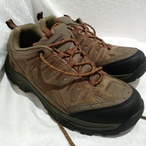 Coleman Hiking Boots in Men size 11